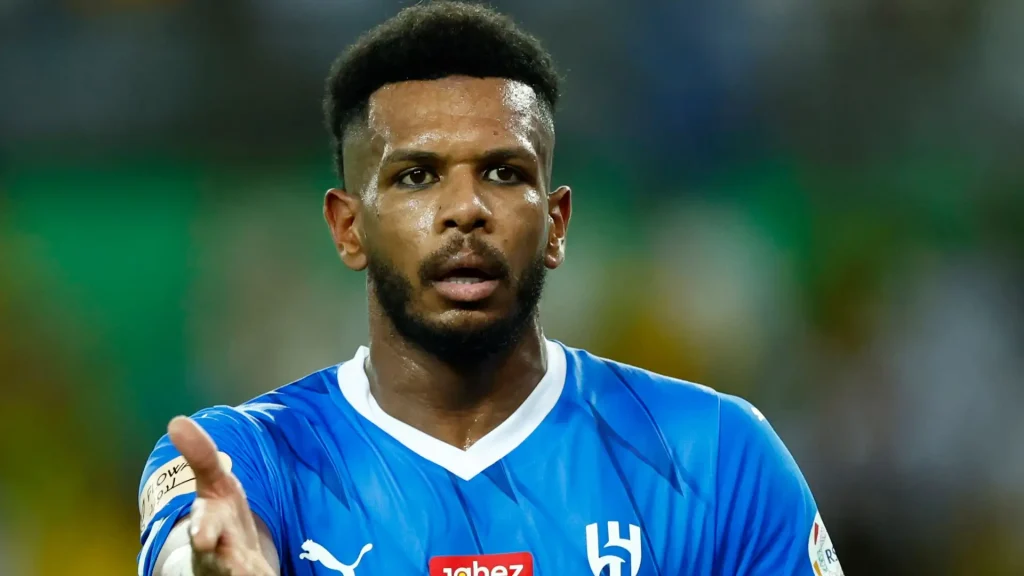 النصر ينفي أي مفاوضات مع مدافع الهلال علي البليهي