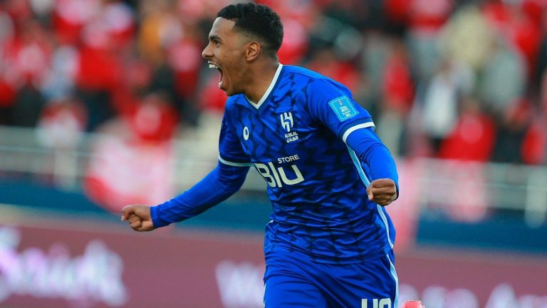كواليس الميركاتو تكشف سبب فشل انتقال مصعب الجوير بين الهلال والشباب