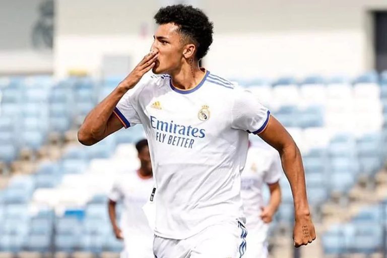 ريال مدريد يعلن عن مغادرة ألفارو رودريغيز بشكل رسمي اليوم