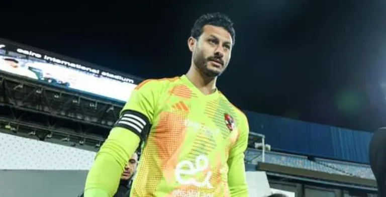 الشناوي يكشف عن رأيه في منافسة الزمالك وأسرار معسكر الأهلي الجديدة