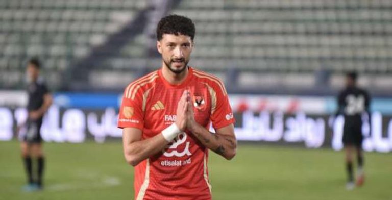وسام أبو علي يعتذر لجماهير الأهلي عن تصرفه غير المناسب