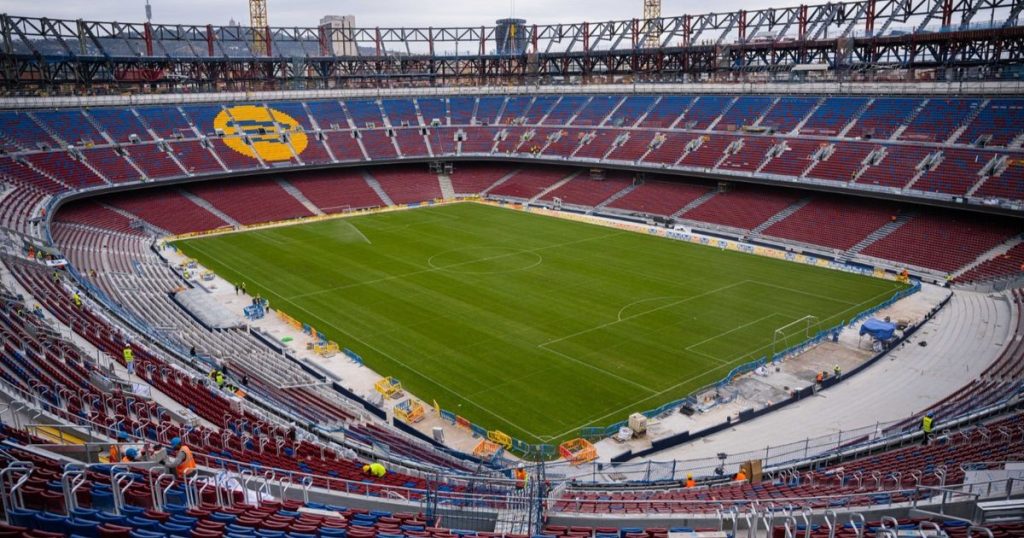 برشلونة مهدد باستضافة فالنسيا على ملعب يوهان كرويف بدلًا من كامب نو