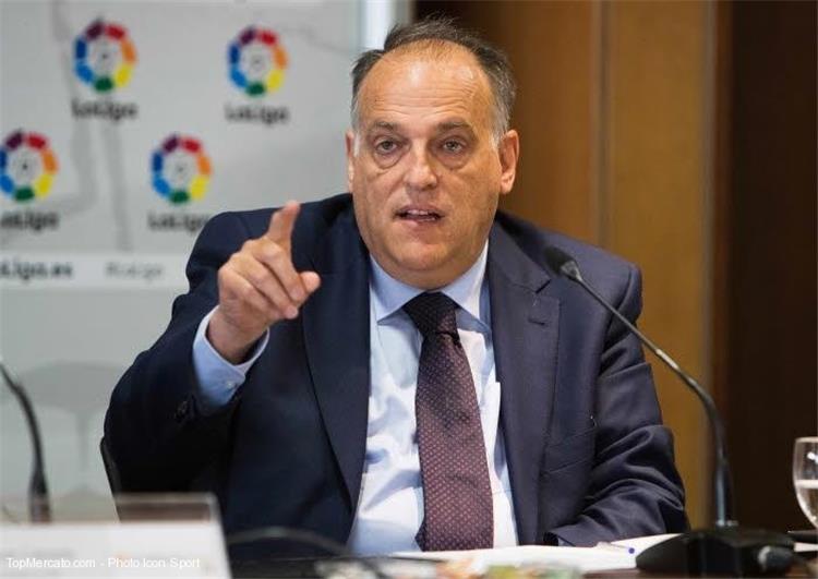 خافيير تيباس يستعرض ميزات الدوري الإسباني ويكشف تطورات مباراة فياريال وبرشلونة