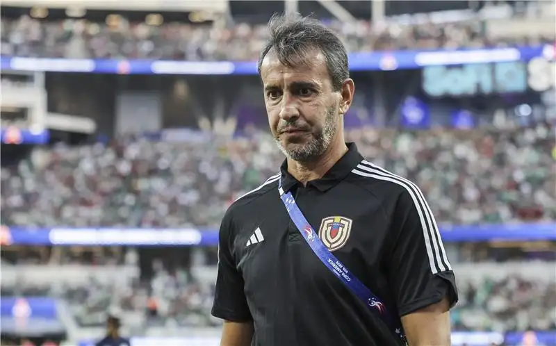 فيرناندو باتيتسا مدرب منتخب فنزويلا