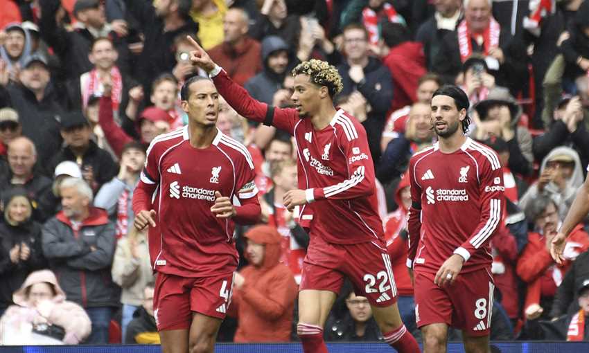 ليفربول ضد ايفرتون في الدوري الانجليزي