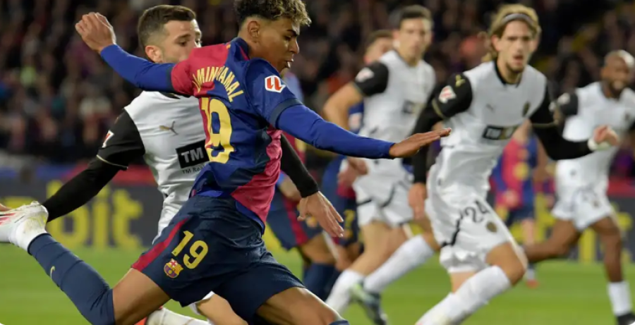 فالنسيا امام برشلونة في الدوري الاسباني