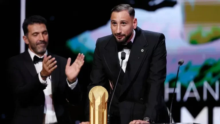 دوناروما يحصد جائزة ياشين 2025 كأفضل حارس مرمى في العالم